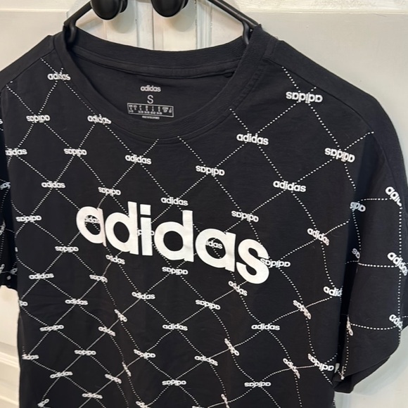 Adidas Black and White Patterned Tee. High low. Size S. - Picture 3 of 6